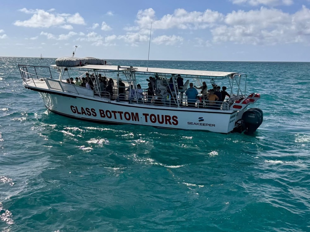 glass bottom boat field trip
