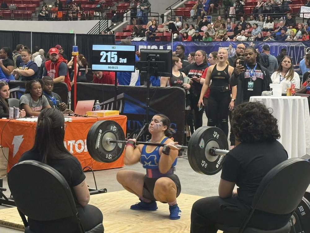 Weightlifters compete at State