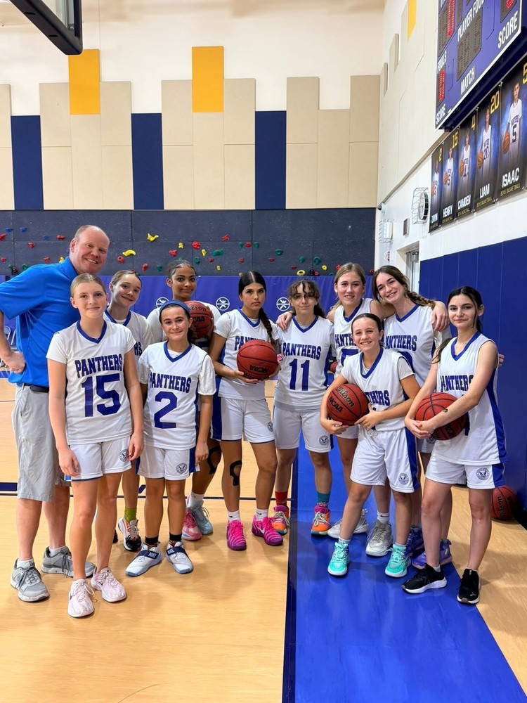 girls team at last home game