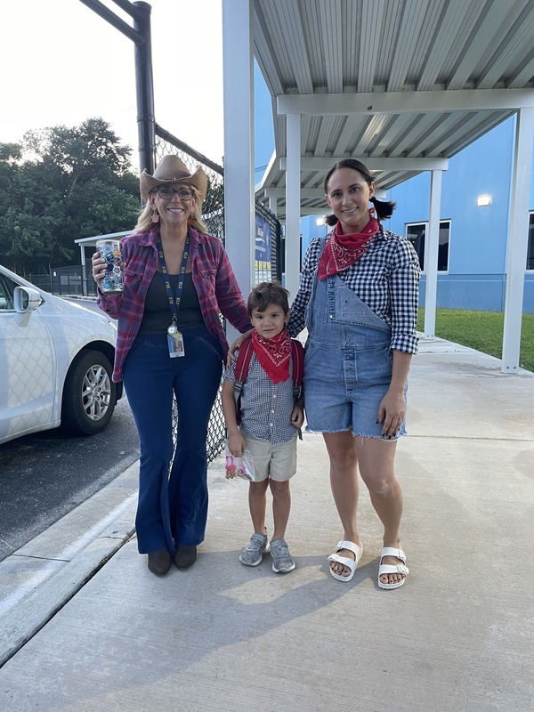 Nana mom child western