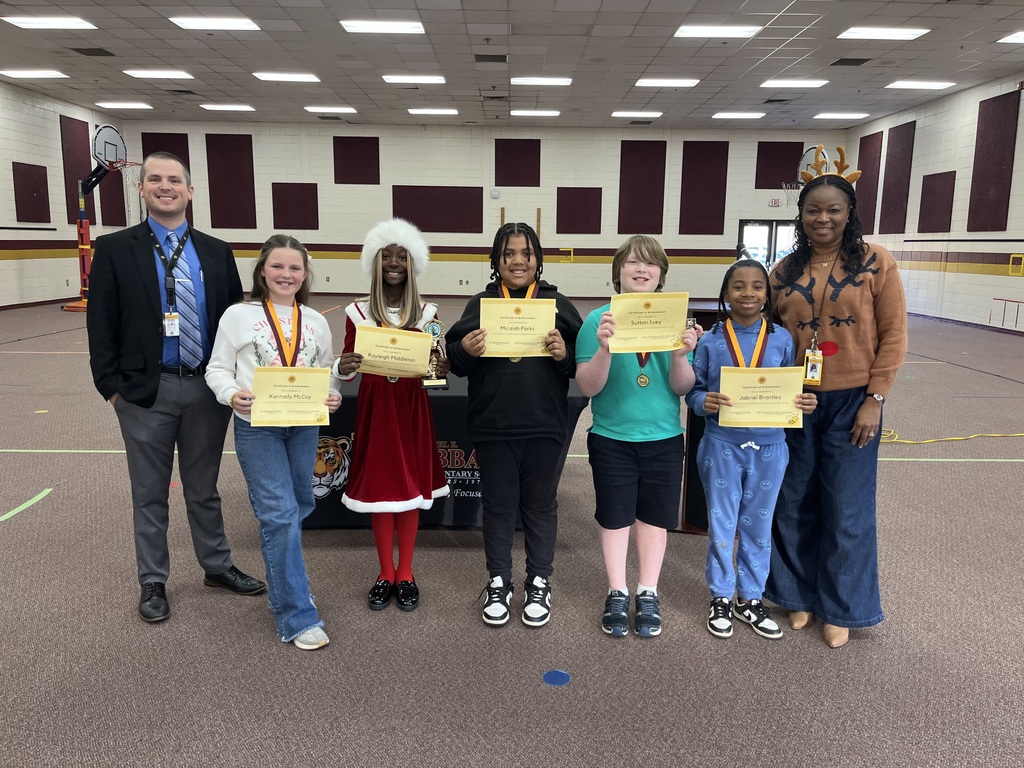 Hubbard's top 5 spellers advancing to the district bee with administrators