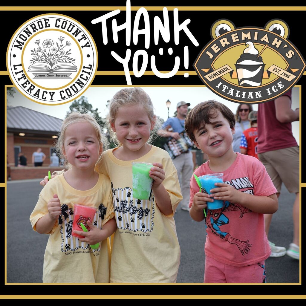 three children holding Italian ice