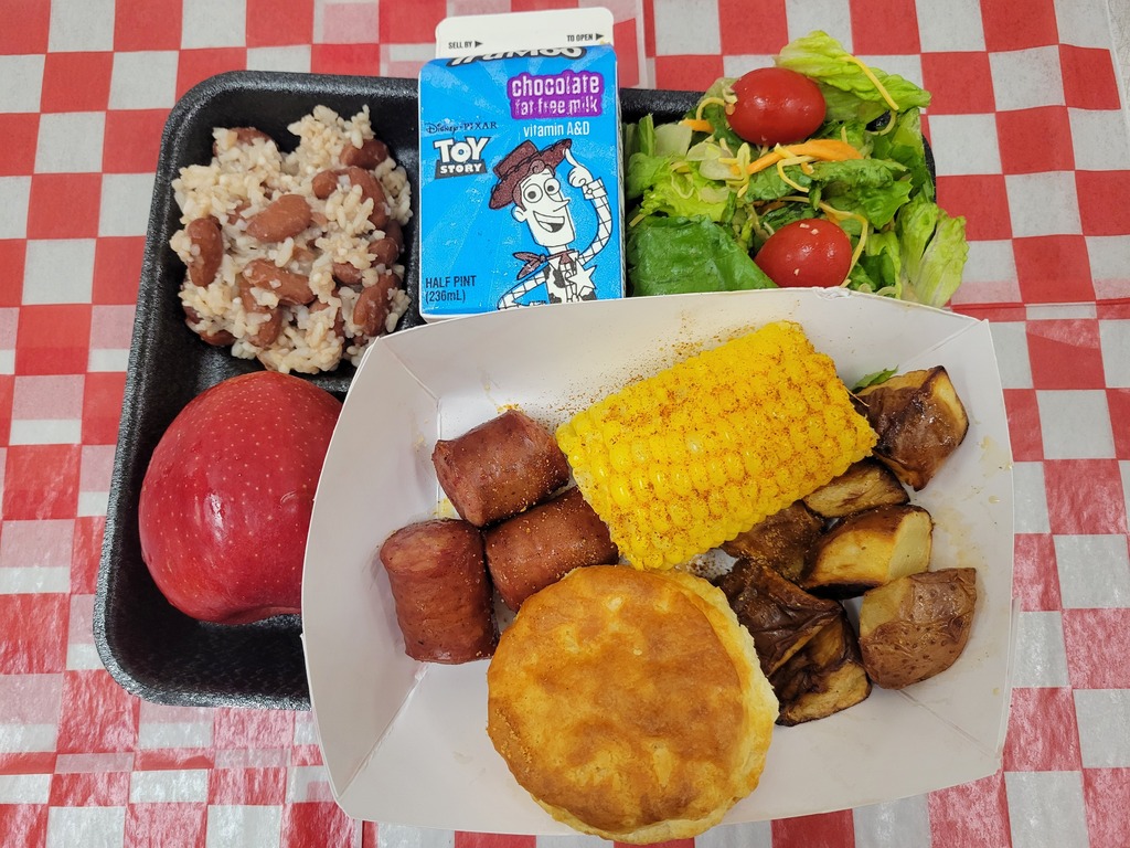 low country boil lunch tray