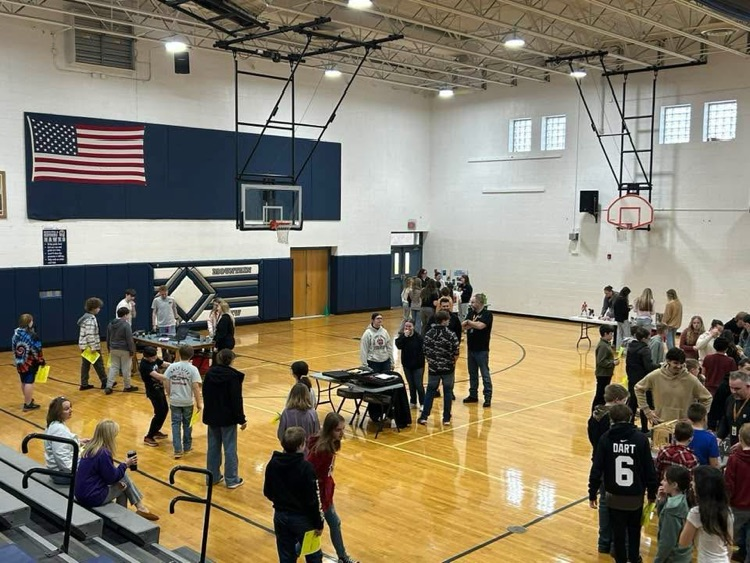 JMTC students visited Mountain View to share information about their CTE Programs.