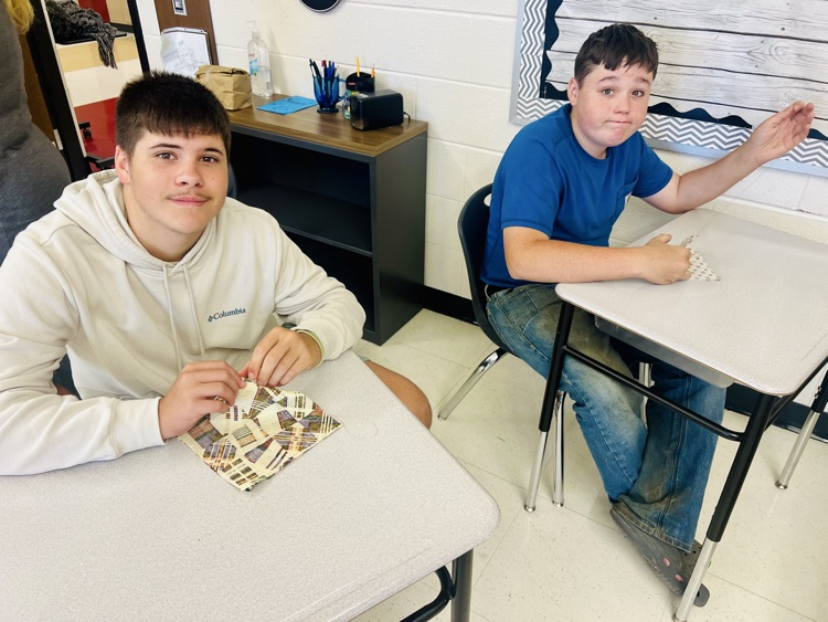 PMS students read The Coffin Quilt and learned to sew. 