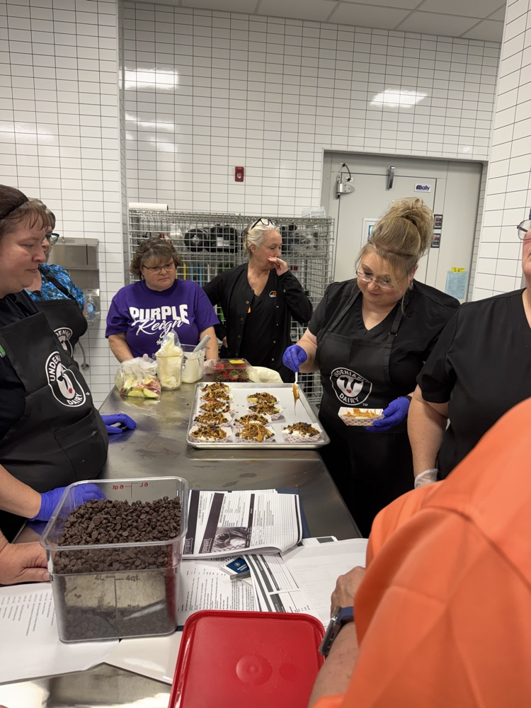 Monroe County cooks learning about scratch cooking.