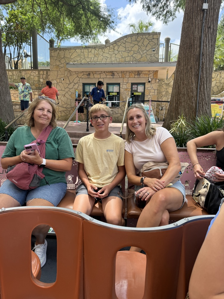 Peterstown Middle School students attending the National FBLA conference in San Antonio.