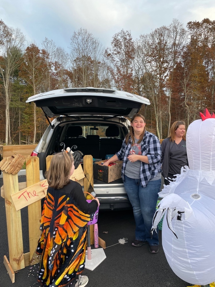 PES Trunk or Treat