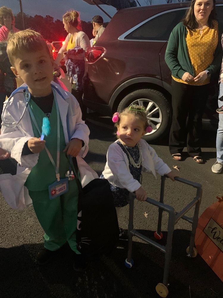 PES Trunk or Treat