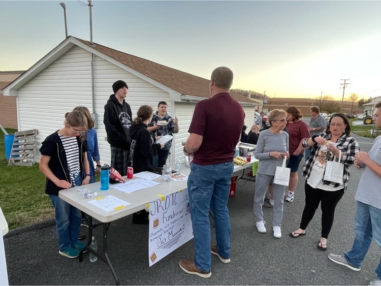 MCTC Strings, Wings, Rings, and Things Open House