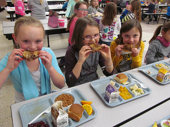 Elementary Students - School Lunch