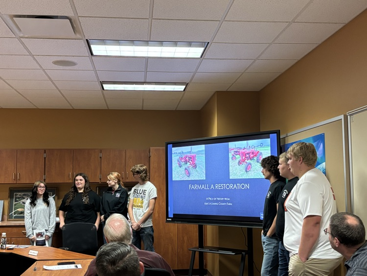 FFA members present to MASD school board 
