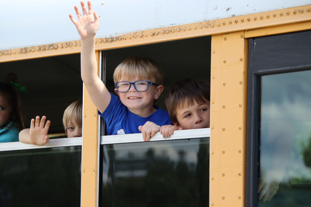 PFES students waving on last day of school