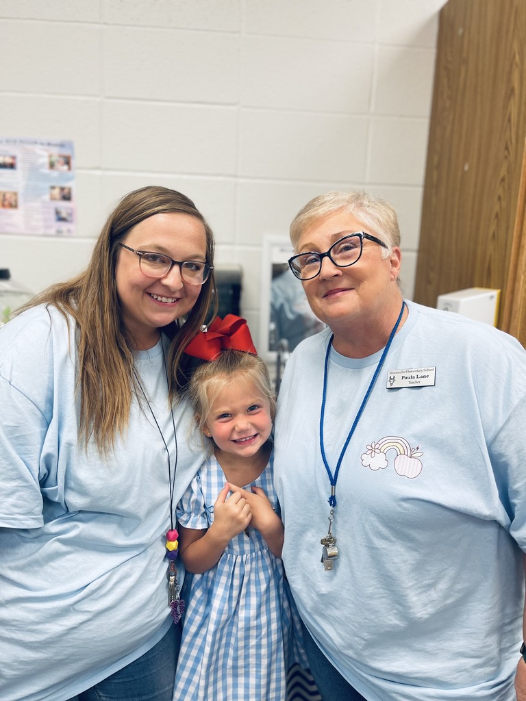 2 ladies and a little girl