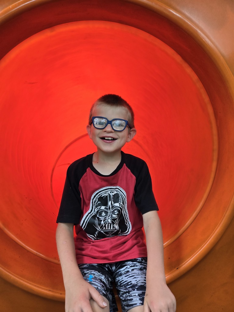 Student at Skelly's Farm Market