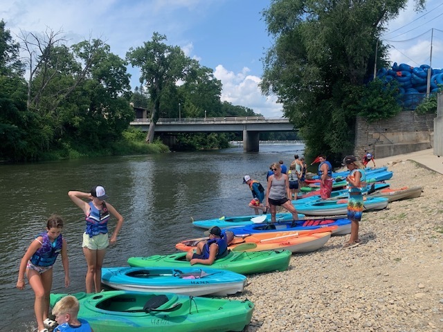 Students Kayaking