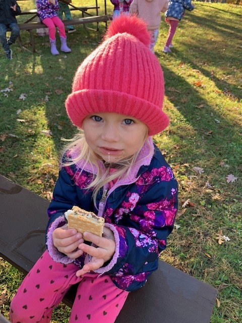 4K Student with S'more