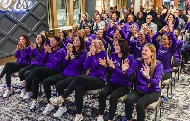 St. Thomas Volleyball Players