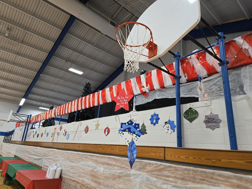 Holiday Luncheon Wall Decorations