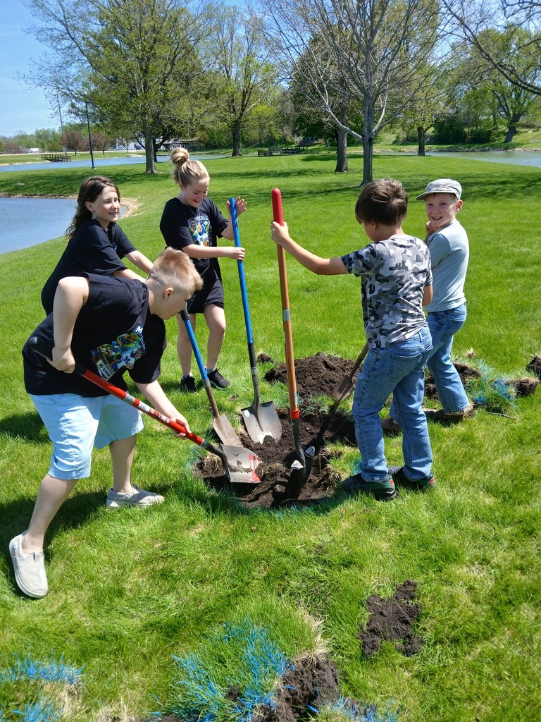 students shoveling