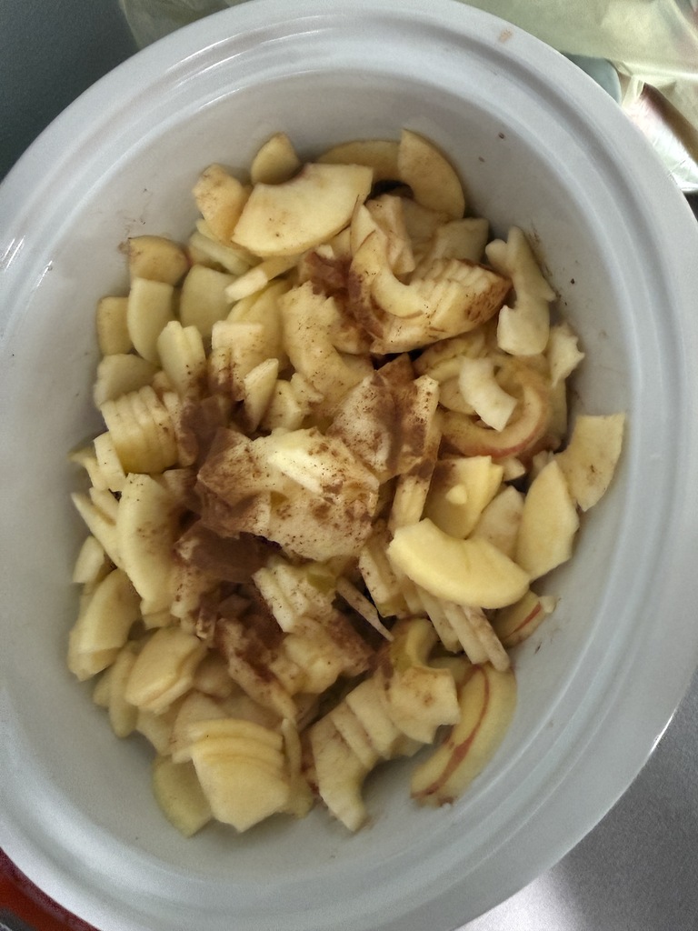 apples and cinnamon in a crock pot