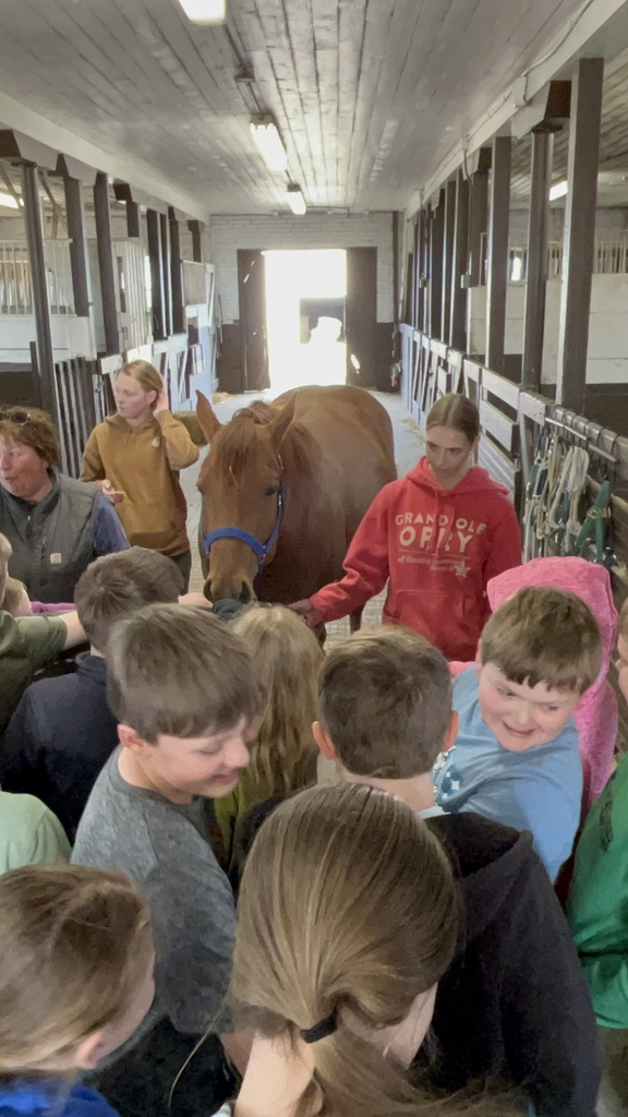 3rd, 4th, and 5th graders toured the equine unit at SDSU.