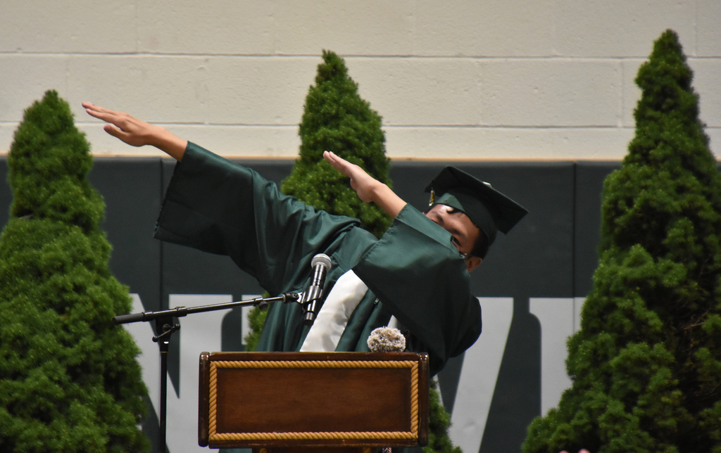 The Dab! Valedictorian Scipio Han Uses a Dab Dance Move to Symbolically Unite #MTHS Class of 2025! In his Commencement Speech, Han Encourages Peers to “Bring Greatness Into This World.”  WATCH Video now or Check out the TRANSCRIPT. Han's message drew cheers, laughter & choreographed movements from his fellow graduates,! www.montville.net/valedictorian