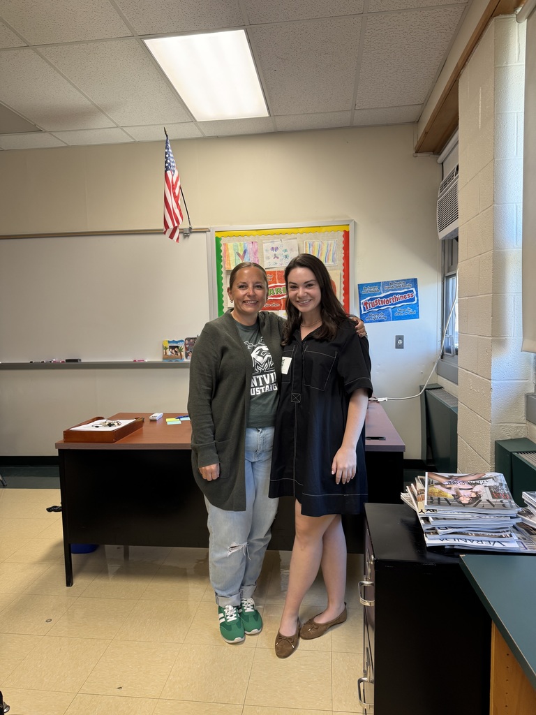 Mrs. Sheehan stands with guest speaker, and former MTHS student (class of 2019) Lyndsey Korzen, after Ms. Korzen spoke to the fashion marketing class. 