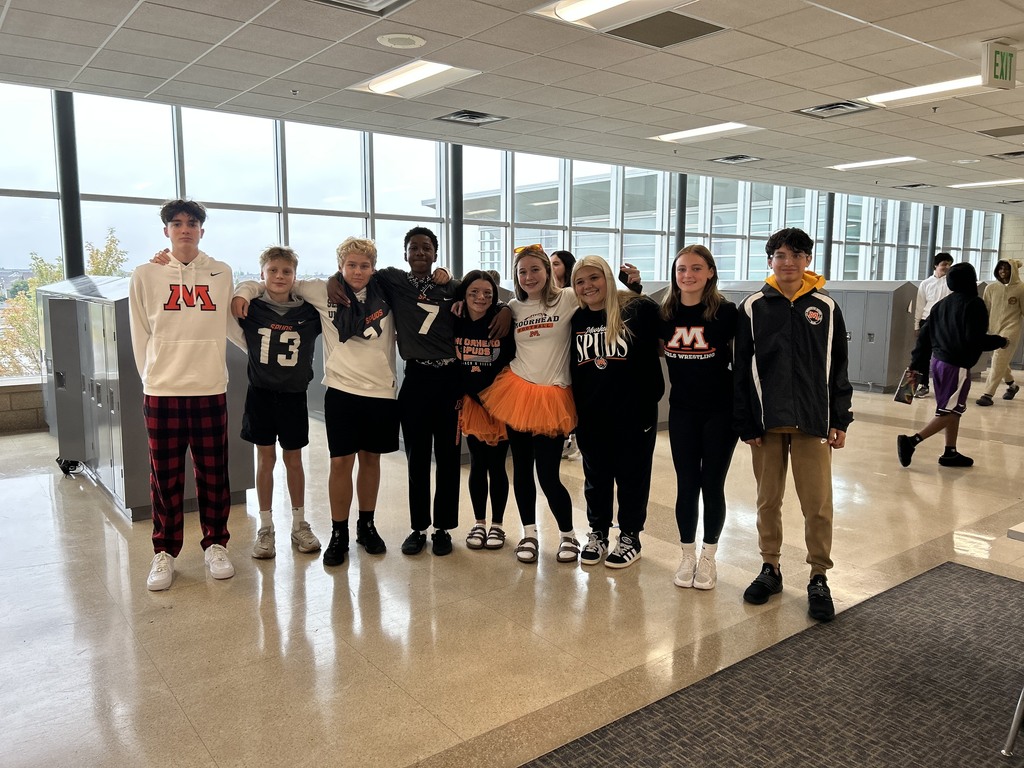 Horizon East Students showing school spirit