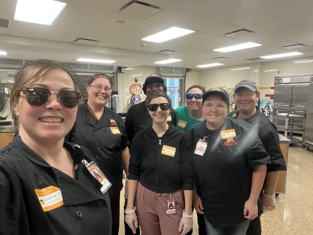 kitchen staff at horizon west undercover