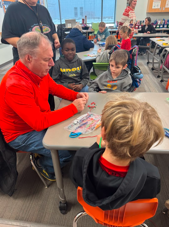 4th graders and bethany residents making artwork together