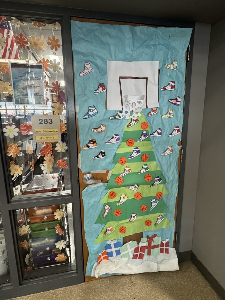 Christmas Door Decorating Horizon Middle School East