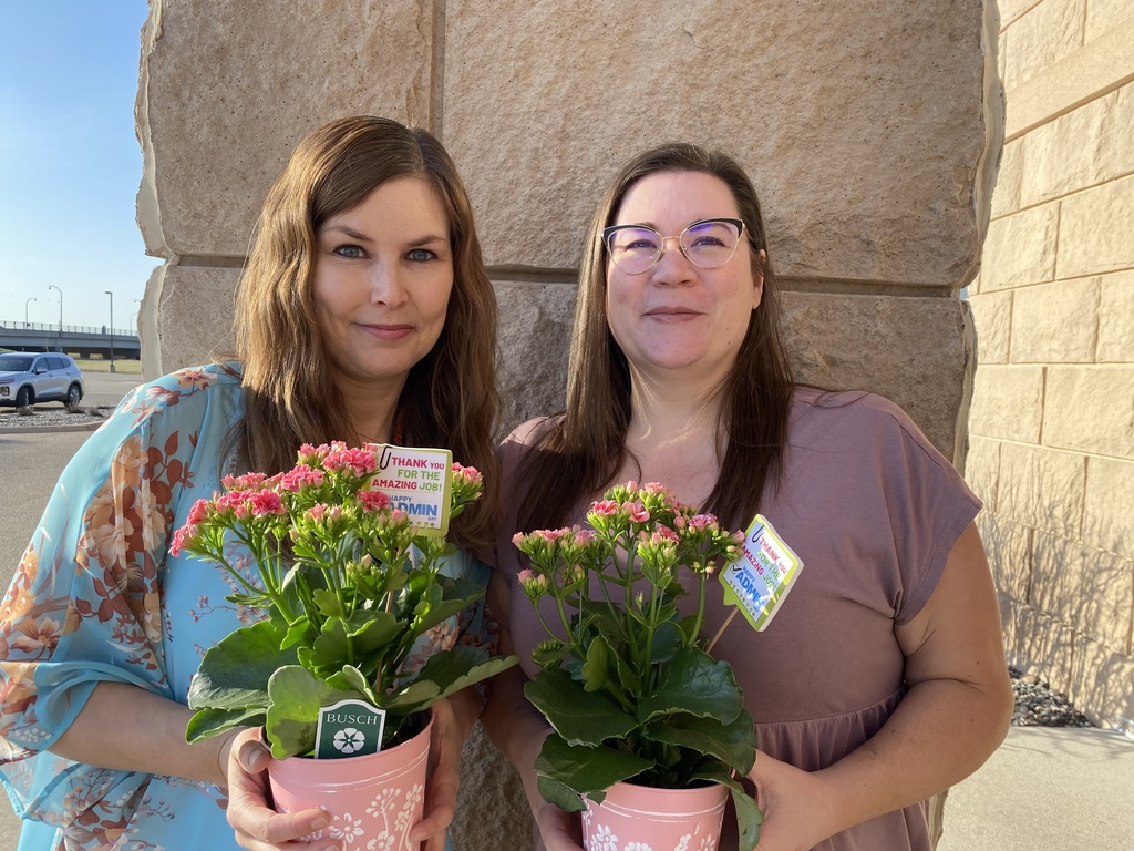 Vista Administrative Assistants, Randi and Melinda