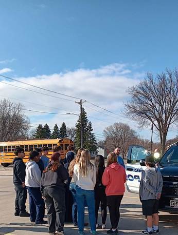 9th graders with moorhead police