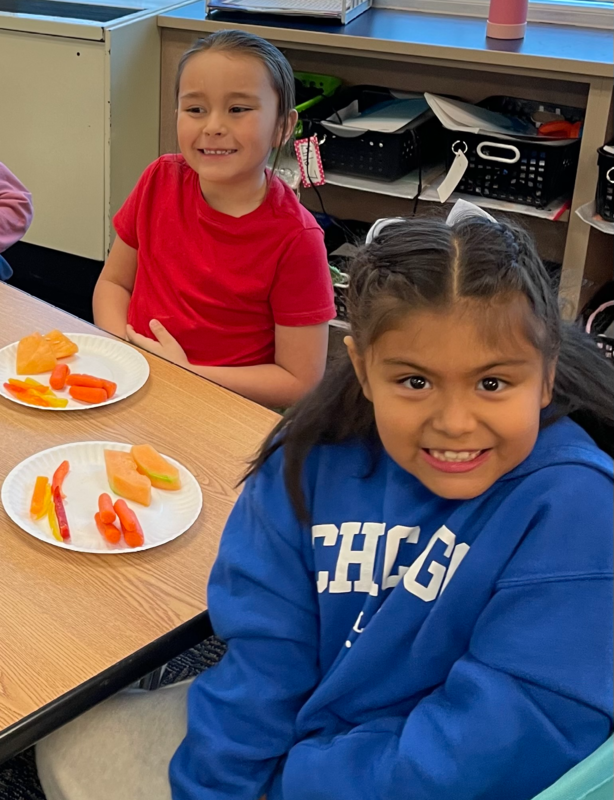 First Graders Learn About Vitamin A with Concordia College Dietitian Majors