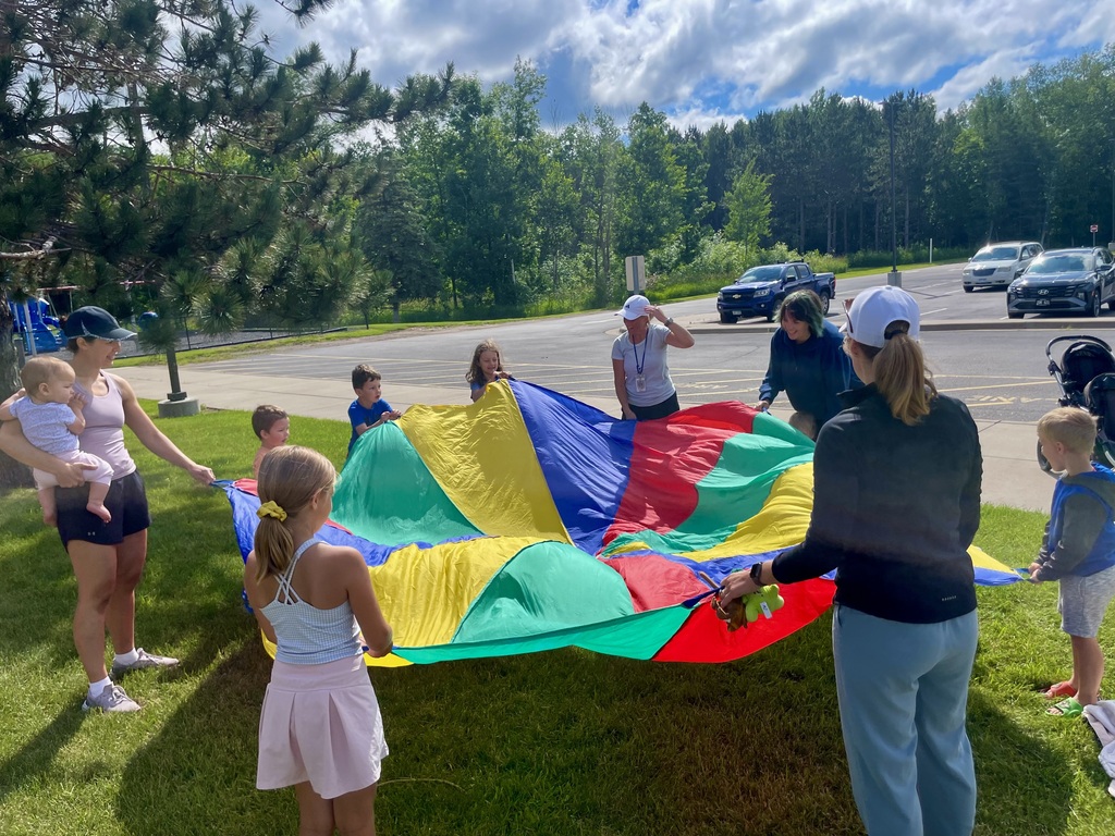 Playing with the parachute 