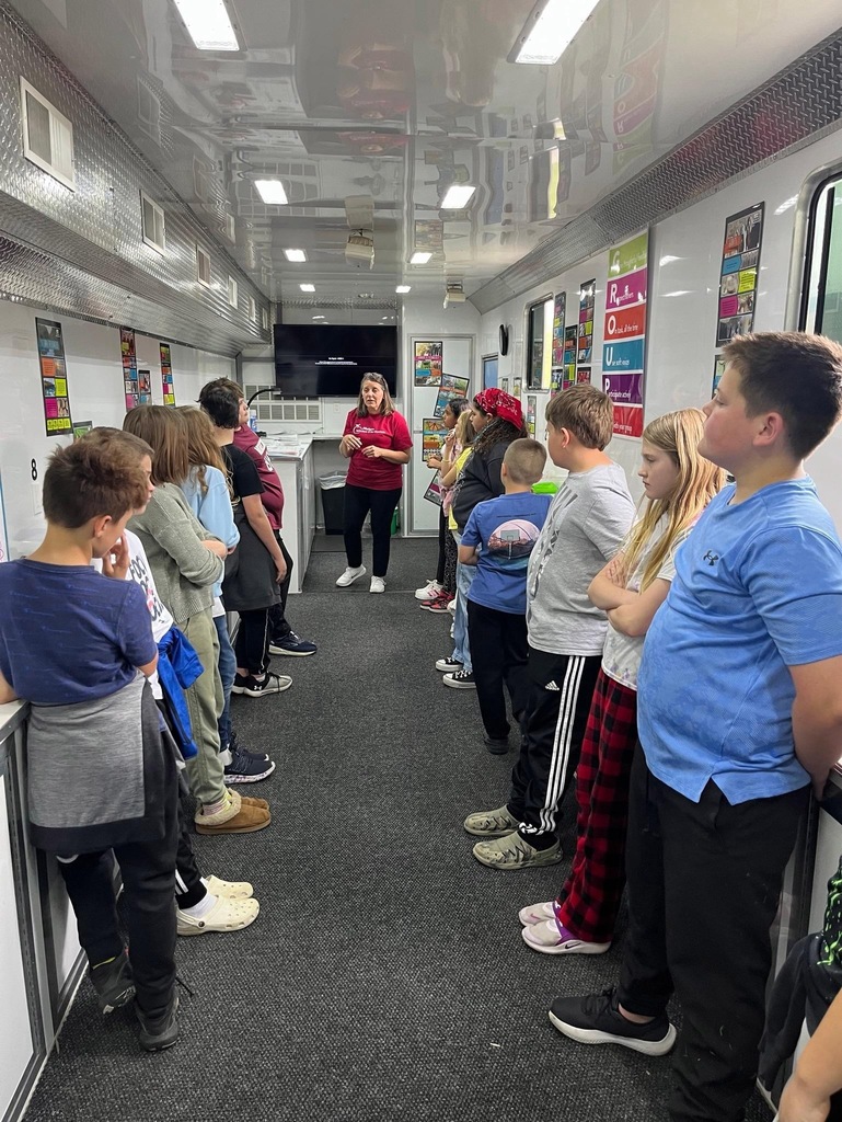 students doing activities in the Farm Science Lab.