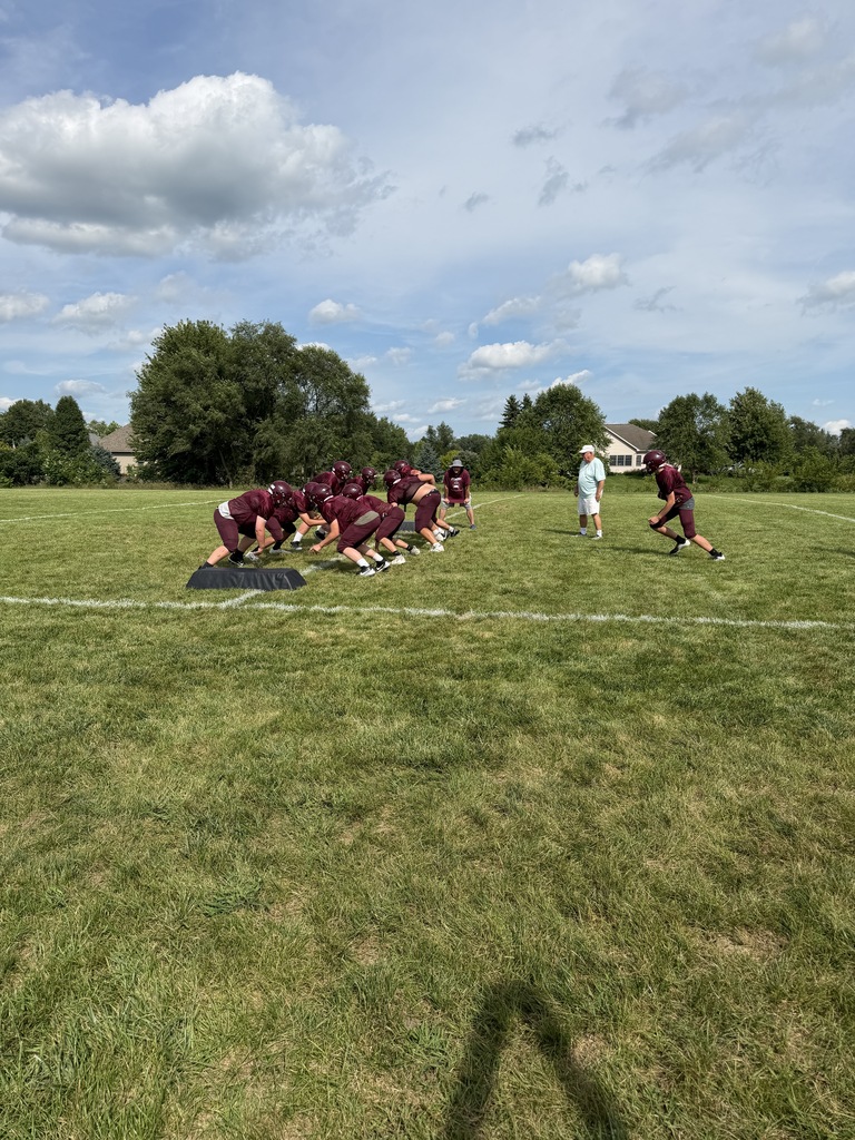 football players practicing