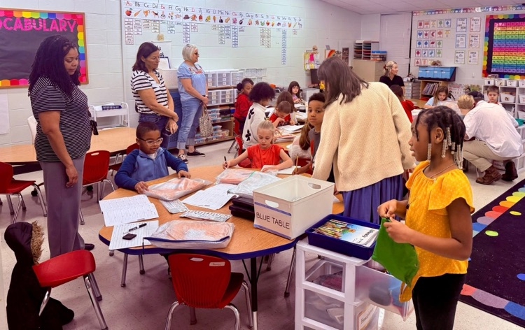 Title 1 event to inform parents about Fundations lesson