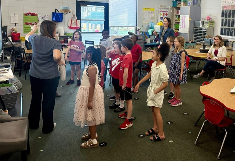 Title 1 event to inform parents about Fundations lesson