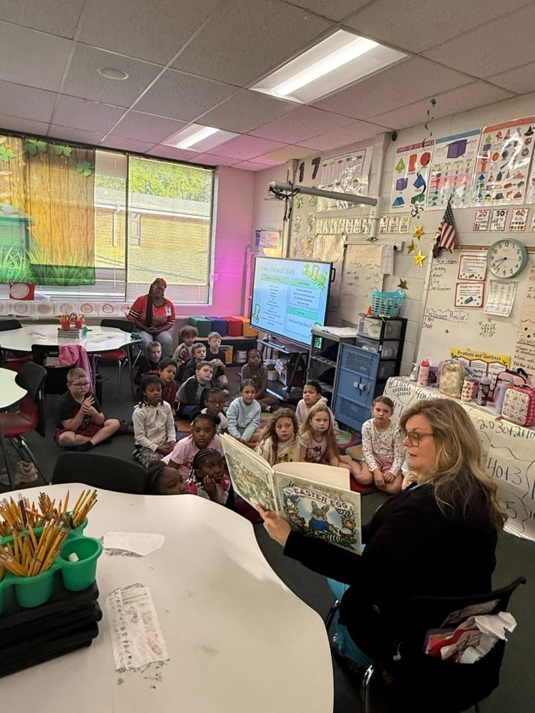 Mayor’s reading club visited MCPS to read aloud to students.