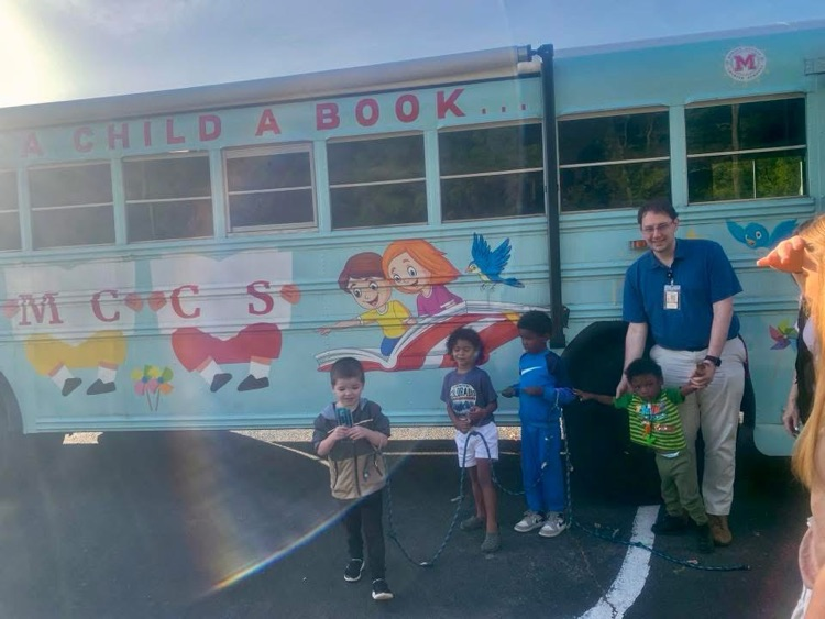 The Literacy Bus stopped by MCPS for all of our Pre-K classes to participate in a read aloud, prizes, and fun! 