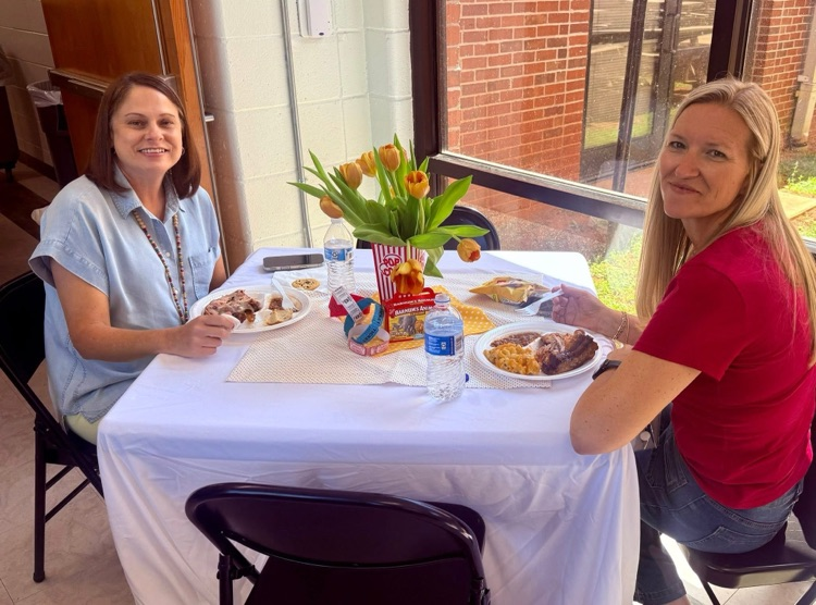 admin and PTO provided teachers with a delicious lunch for teacher appreciation week.