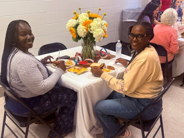 admin and PTO provided teachers with a delicious lunch for teacher appreciation week.