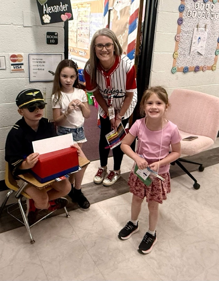 Kindergarten students practiced counting money during Tiny Town.