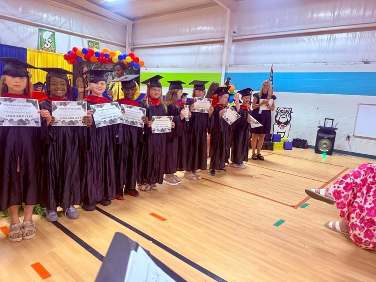 2nd grade students participated a ceremony for Goodbye Day. 