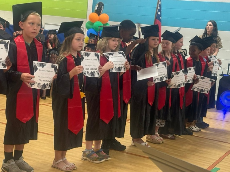 2nd grade students participated a ceremony for Goodbye Day. 