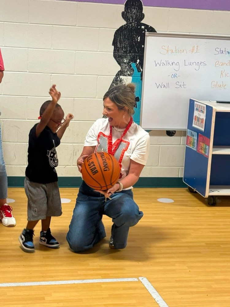 Teachers & students enjoyed a presentation with Jim “basketball” Jones.