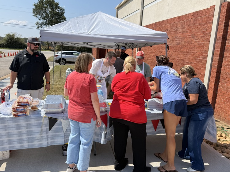 KICK OFF TO COLLEGE FOOTBALL TAILGATE! 