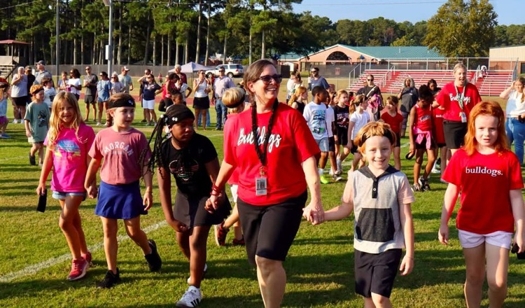 Teachers and students participated in the Fun Run.